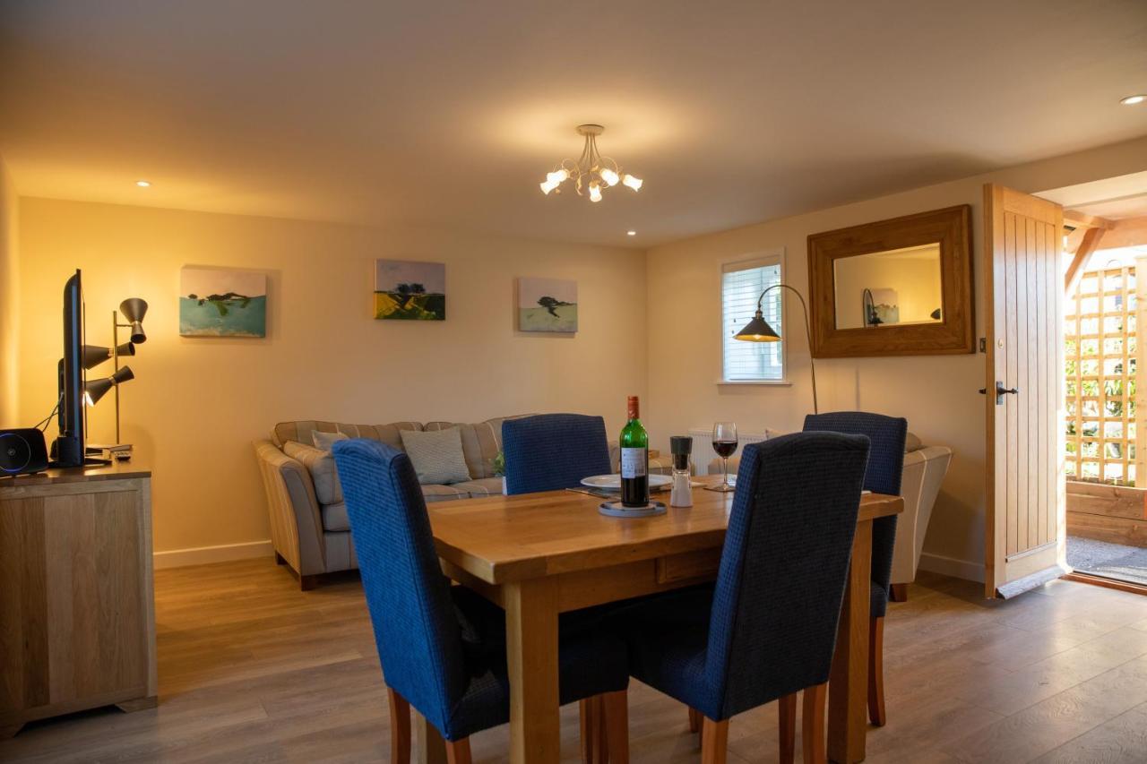 Rollestone Coach House Villa Shrewton Екстериор снимка